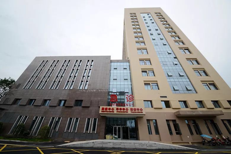 成都郫都区人民医院新院区10月1日起全面开诊,更安全更智能更高效!